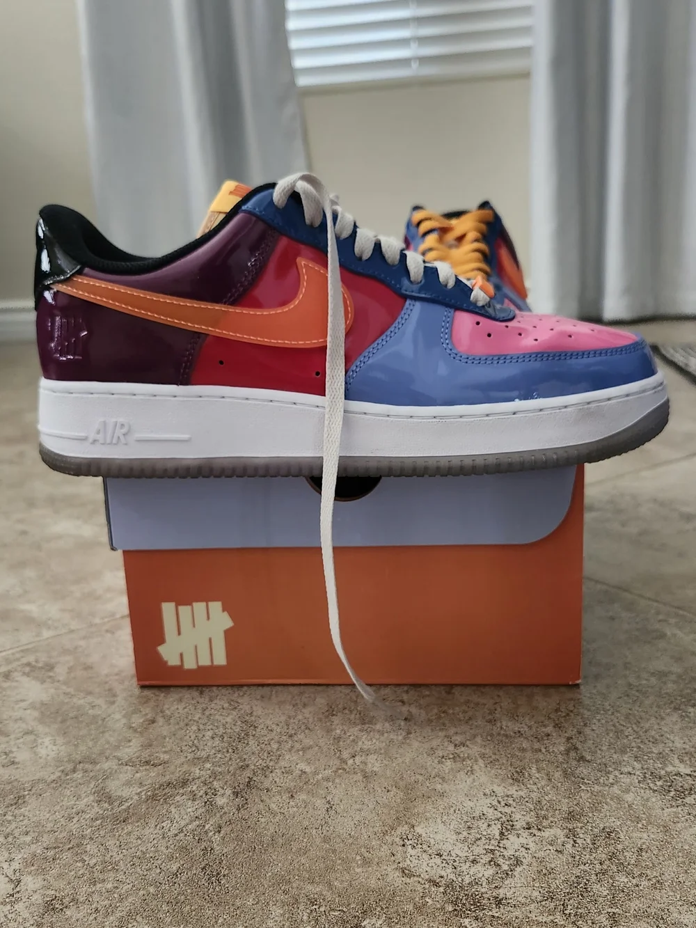 DV 5255-200 Undefeated x Nike Air Force 1 Low 